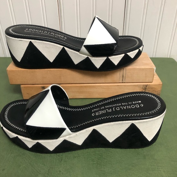 Donald J. Pliner Shoes - Italian-Made Donald J Pliner Geometric Sandals